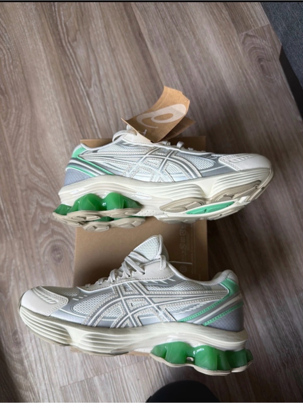 ASICS gel kinetic fluent in smoke grey/pure silver - Picture 4 of 8